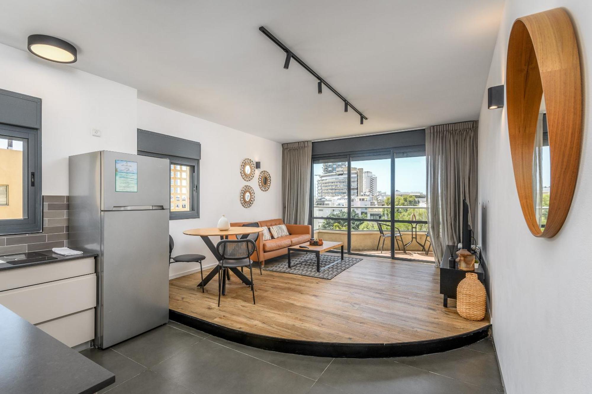 Modern & Sunny 1 Bdr W Balcony And Parking Lejlighed Tel Aviv Eksteriør billede
